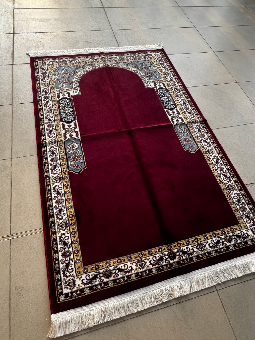 Luxury Woven Acrylic Prayer Rug – Mihrab Design, (70×110 cm)